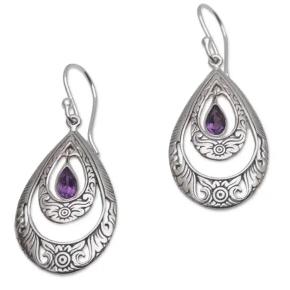 Elegant & Exquisite Vintage Inspired Intricate Detailed Droplet Earrings - Picture 1 of 3